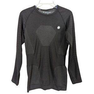 Mountain Gear black long sleeve‎ men's top designed for adventure size L